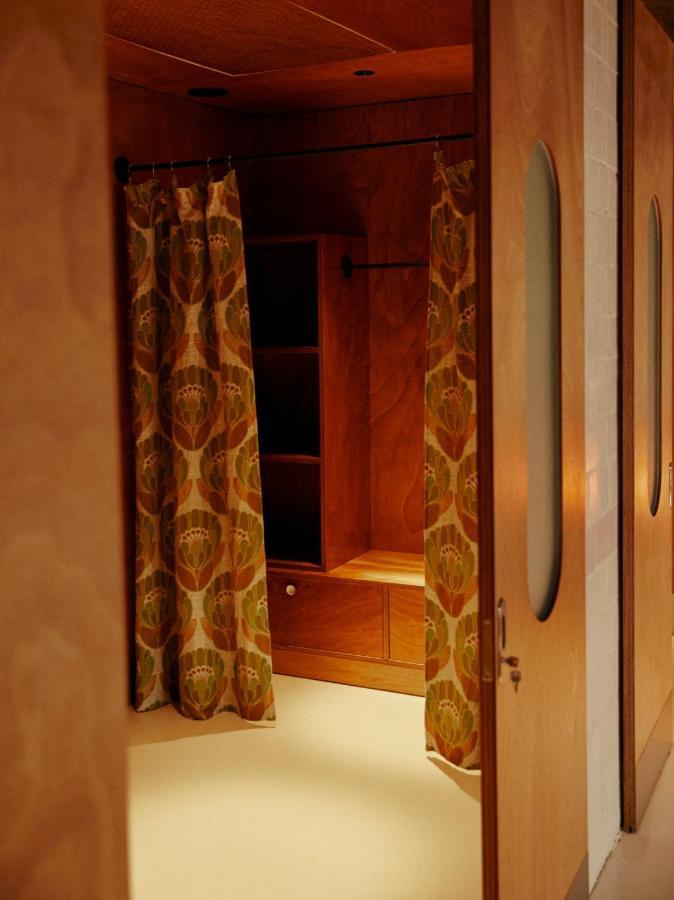 Rooms Hotel Батуми Экстерьер фото