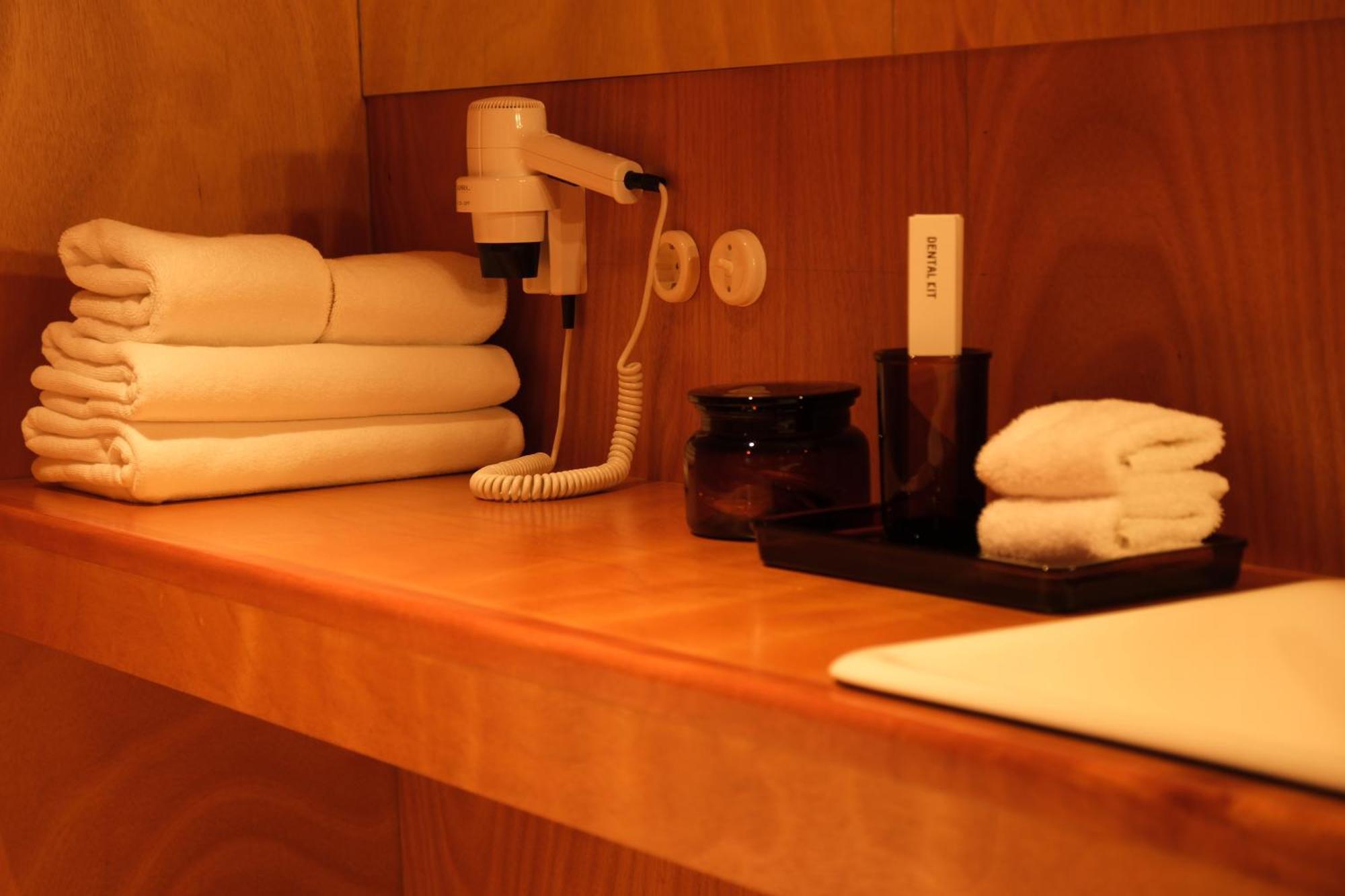 Rooms Hotel Батуми Экстерьер фото