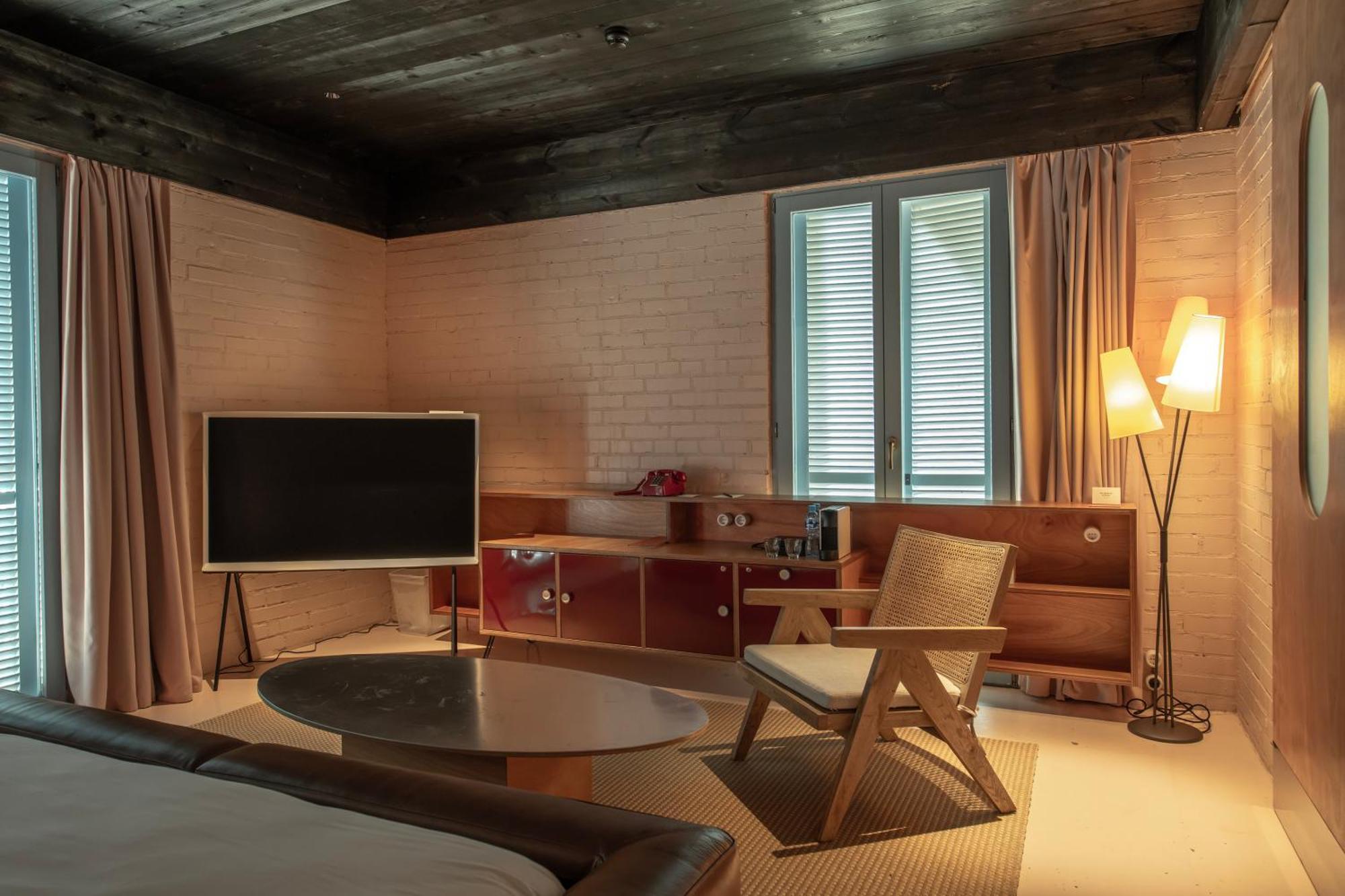 Rooms Hotel Батуми Экстерьер фото
